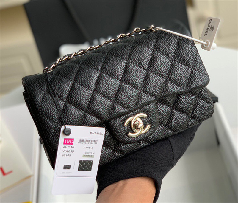  Classic Double Flap Bag Quilted Caviar 20CM