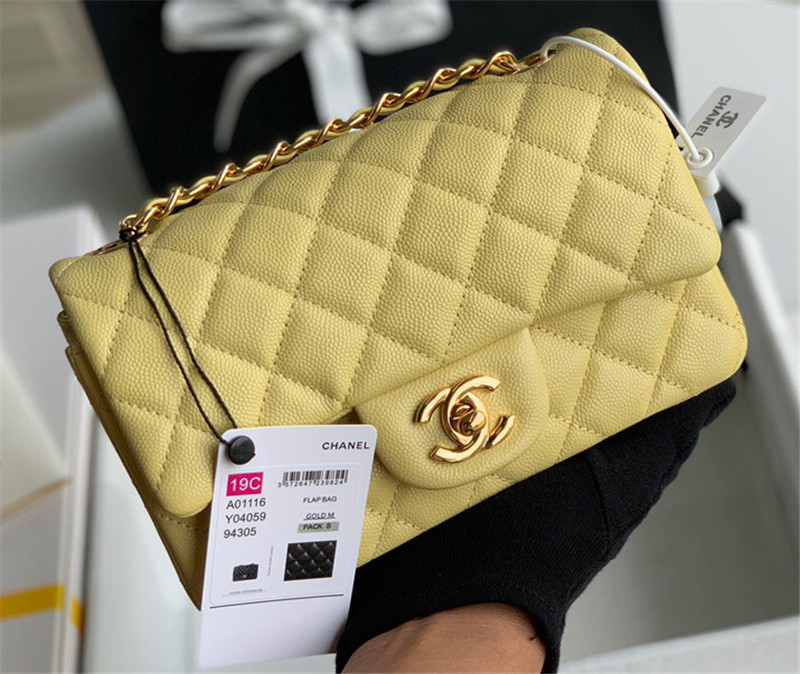  Classic Double Flap Bag Quilted Caviar 20CM