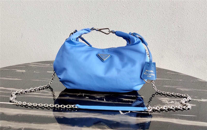 Prada Re-Edition 2006 nylon bag 1BH172