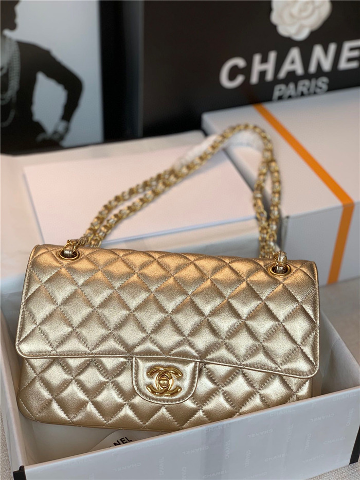 Chanel Flap Bag 20 / 25CM