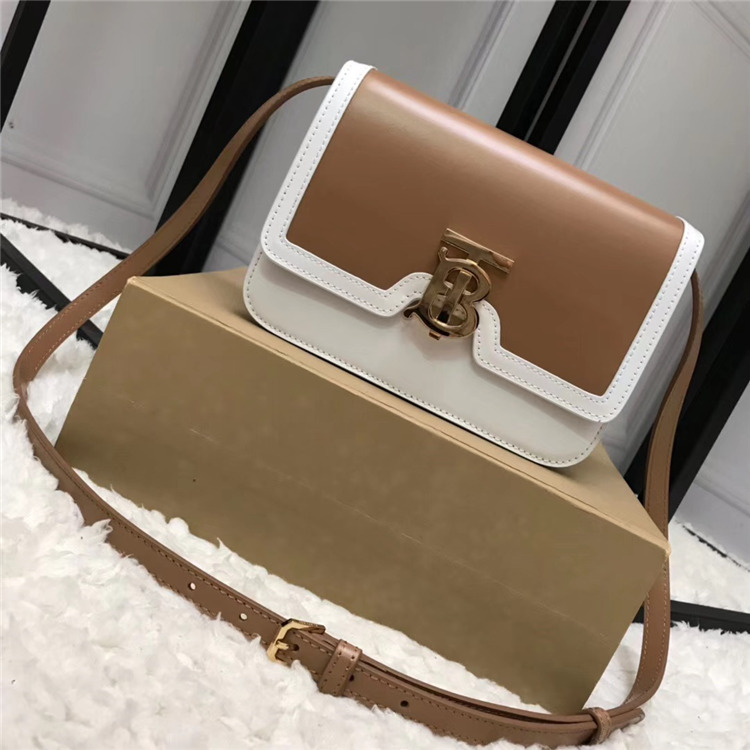 Burberry Tb Leather Shoulder Bag 80111981