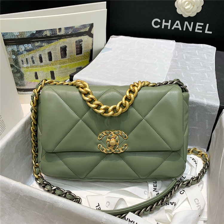 CHANEL 19 HANDBAG 26CM