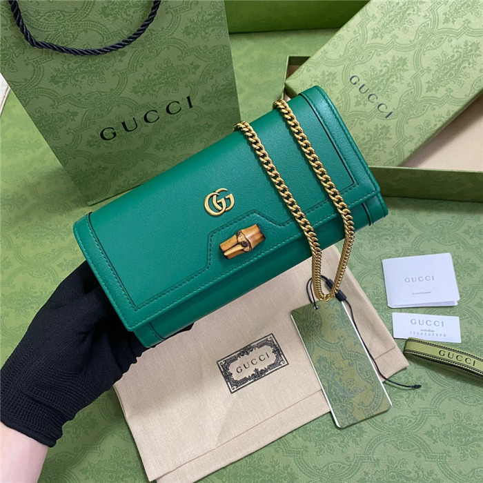 Gucci Diana chain wallet with bamboo