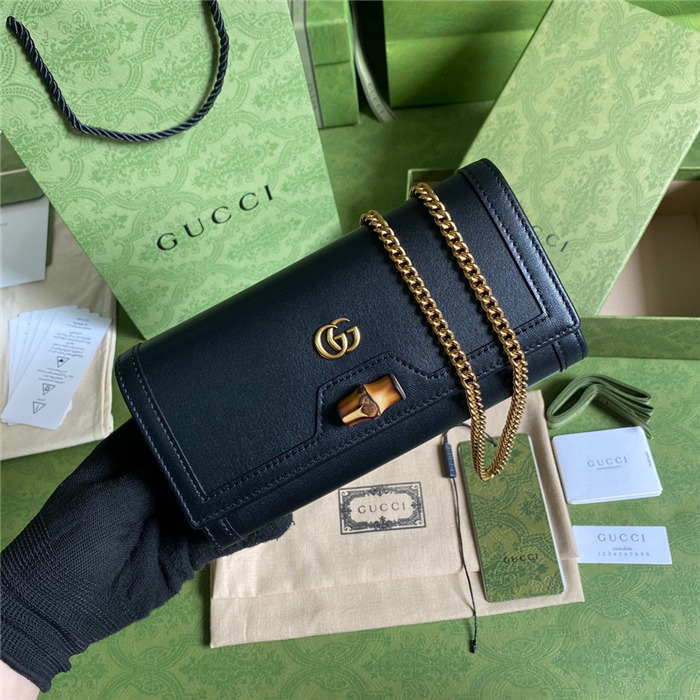 Gucci Diana chain wallet with bamboo