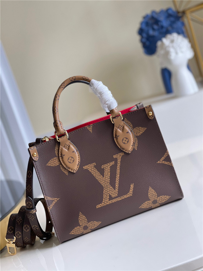 Louis Vuitton launches the Onthego PM tote bag M44654