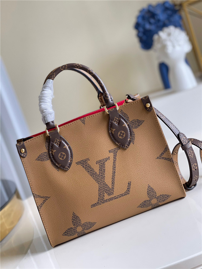 Louis Vuitton launches the Onthego PM tote bag M44654