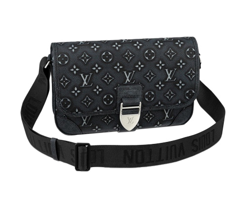 Louis Vuitton Archy Messenger MM bag M21358