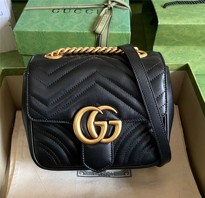 GG Marmont mini shoulder bag 739682