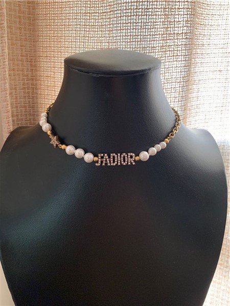 White Resin Bead And Crystal ‘J’Adior’ Antique Gold Finish Choker