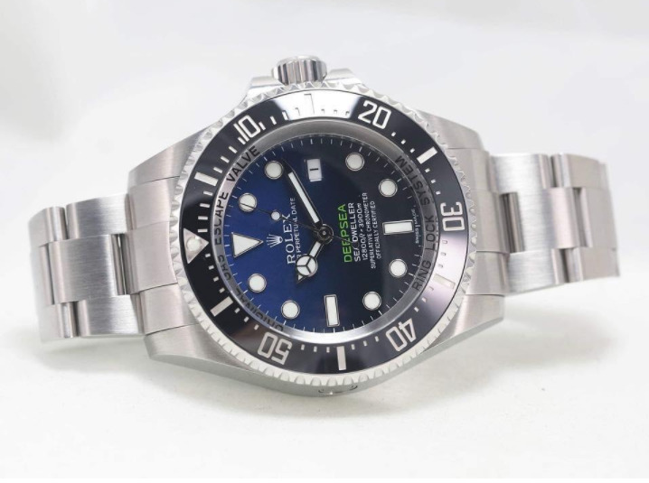 Rolex Sea-Dweller Deepsea 116660-98210 (Blue Face Grad Ghost King)